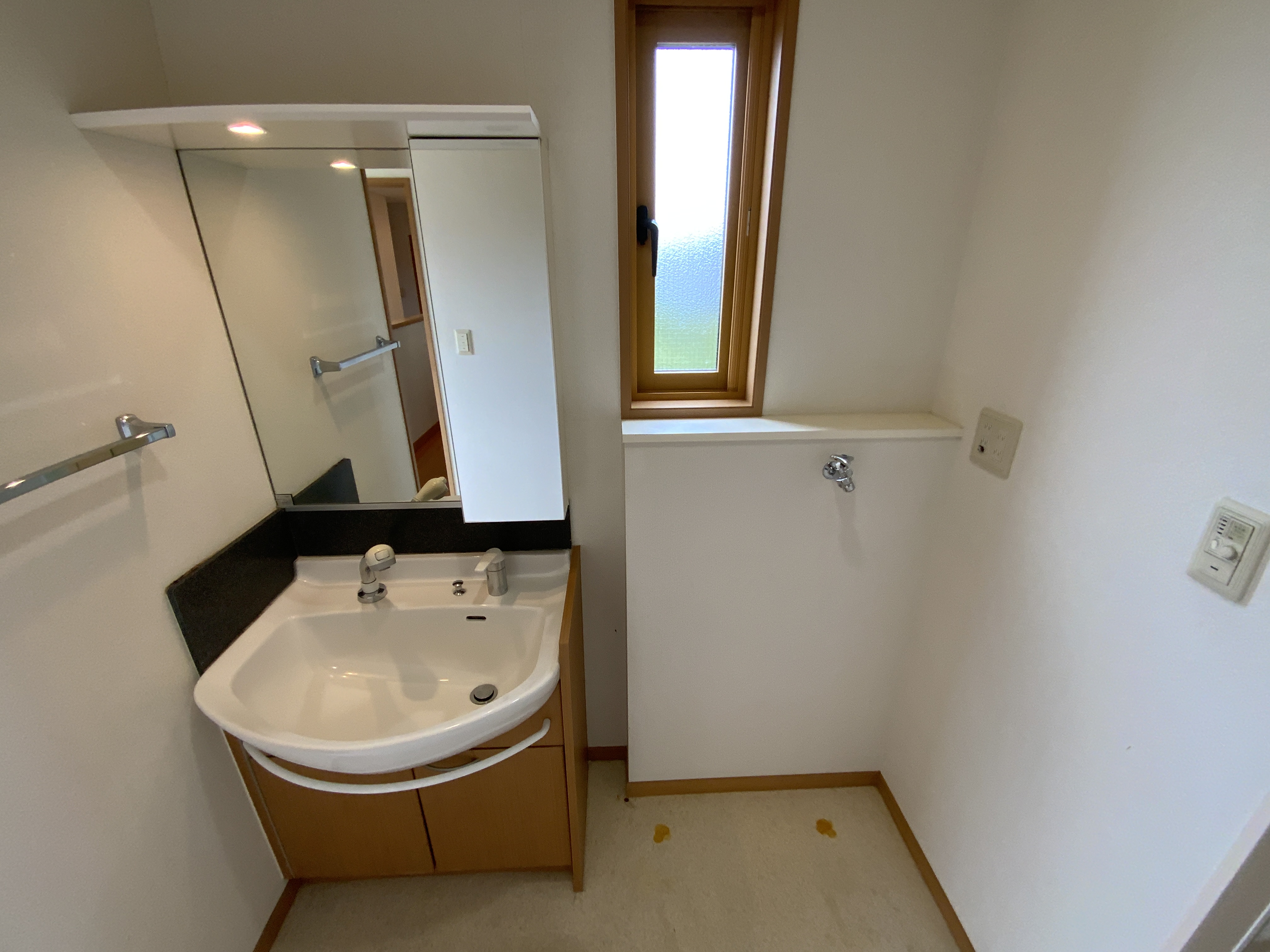 江南区亀田東町三丁目 売家 画像10 江南区亀田東町三丁目 売家 画像10