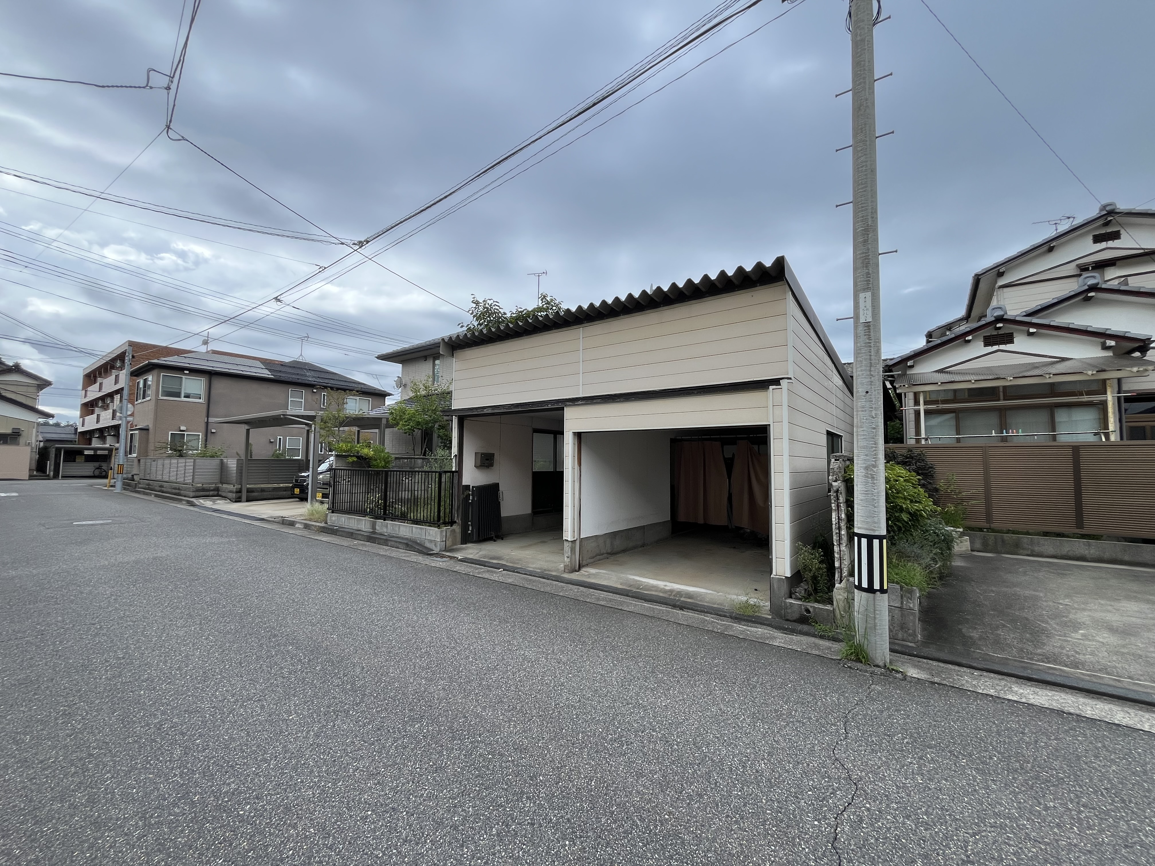 R8年10月中旬までに建物解体予定です。 (外観) R8年10月中旬までに建物解体予定です。 (外観)